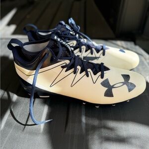 Men’s size 13 Under Armour Cleats